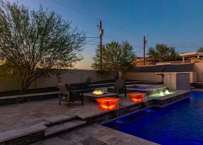 Style Swim Up Bar Firepit Holiday home Lake Havasu City