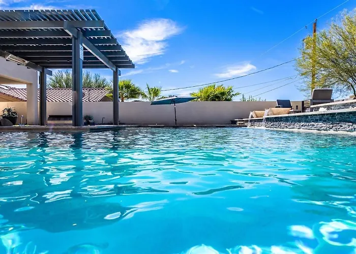 Holiday home Style Swim Up Bar Firepit *