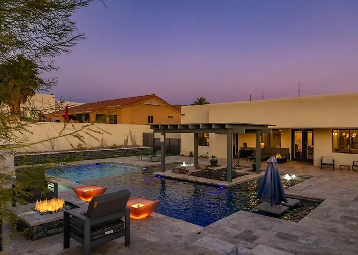 Holiday home Style Swim Up Bar Firepit Lake Havasu City